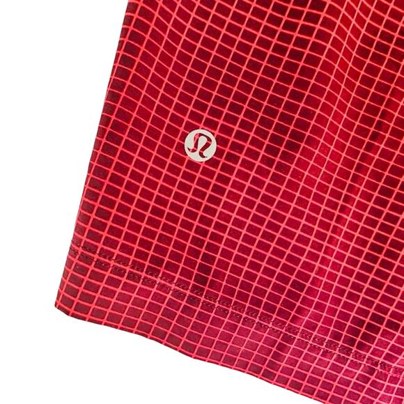 Lululemon Men's T.H.E. Shorts Red Check Size Medium Unlined 10" Inseam Run Gym - Picture 4 of 6